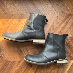 Kodiak Black Leather Ankle Boots